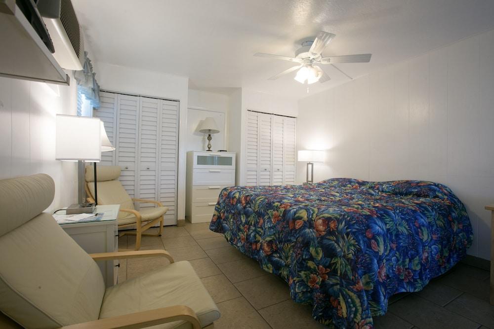 Dolphin Inn Fort Myers Beach Exterior photo